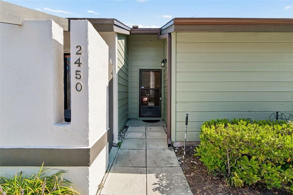 For Sale: $255,000 (3 beds, 2 baths, 1311 Square Feet)