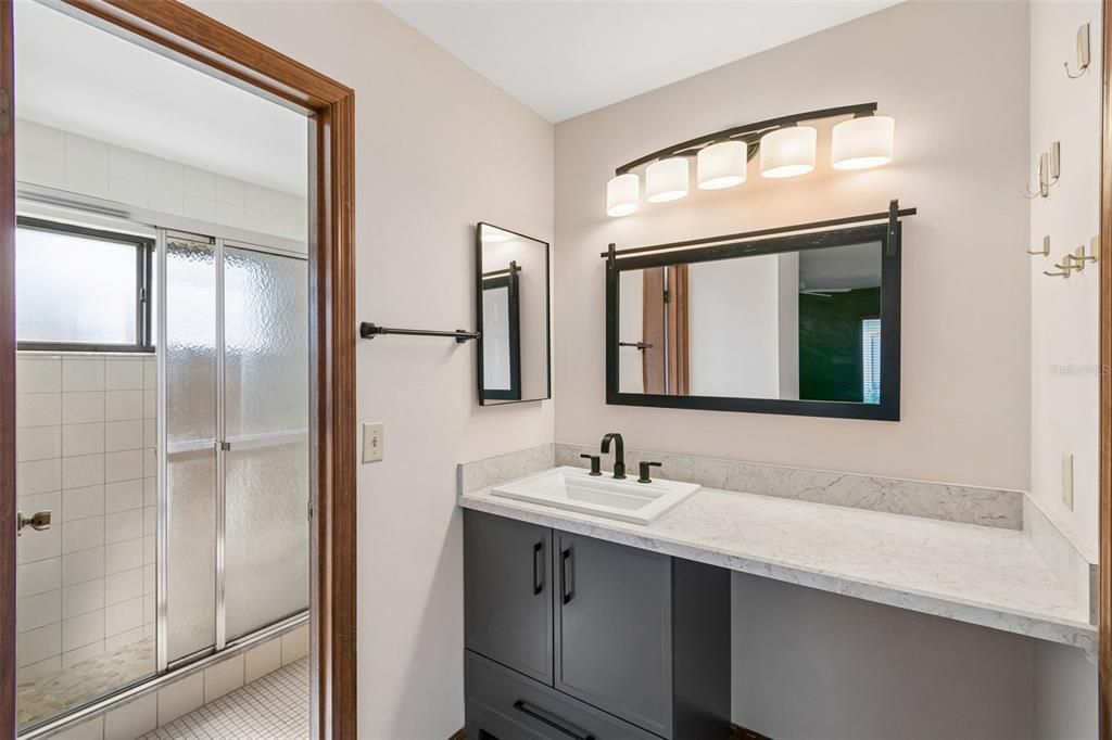 For Sale: $255,000 (3 beds, 2 baths, 1311 Square Feet)