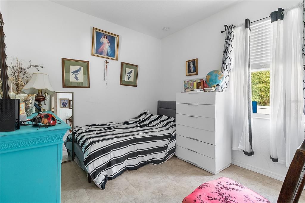 En Venta: $380,000 (3 camas, 2 baños, 1355 Pies cuadrados)