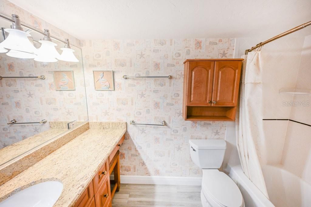 For Sale: $1,200,000 (2 beds, 2 baths, 1494 Square Feet)