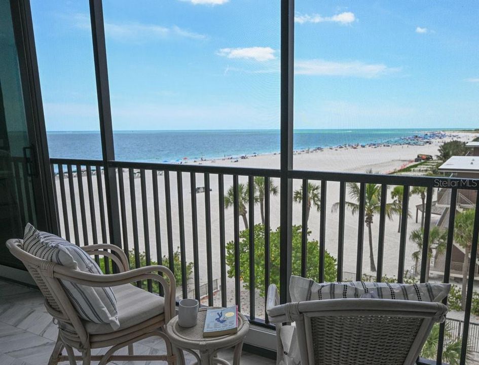 For Sale: $1,200,000 (2 beds, 2 baths, 1494 Square Feet)