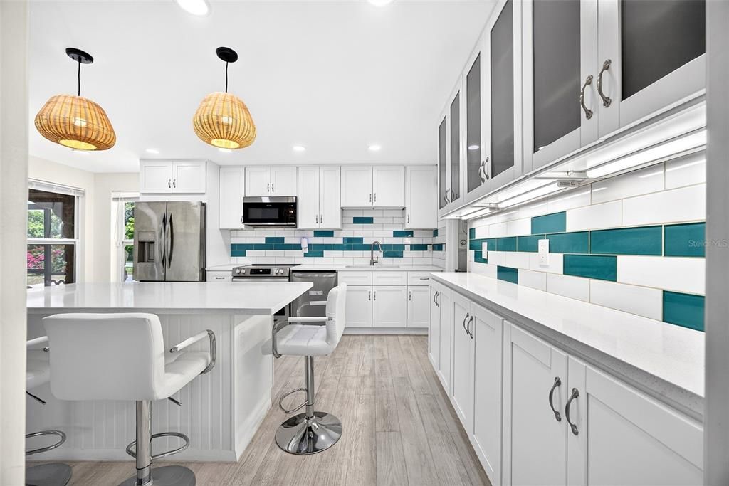 На продажу: $399,900 (3 спален, 2 ванн, 1612 Квадратных фут)