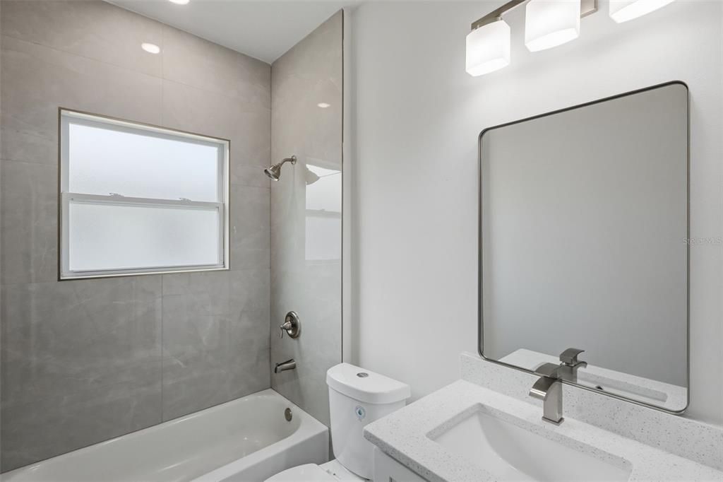 Active With Contract: $2,550 (4 beds, 3 baths, 1942 Square Feet)