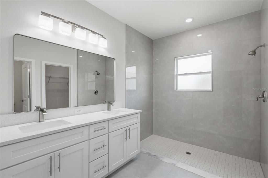 Active With Contract: $2,550 (4 beds, 3 baths, 1942 Square Feet)