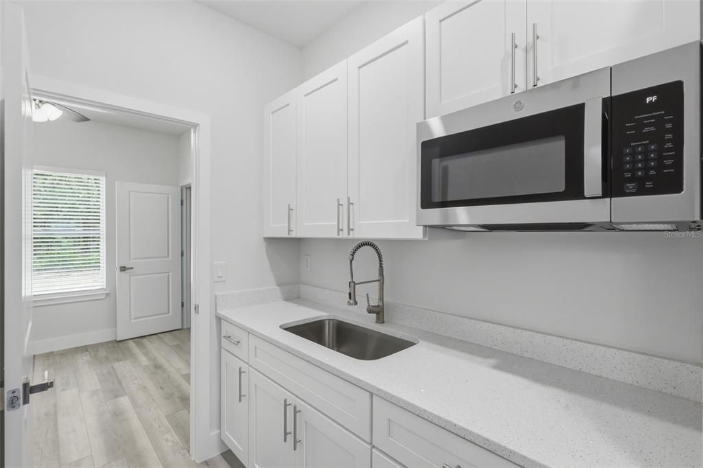 Active With Contract: $2,550 (4 beds, 3 baths, 1942 Square Feet)