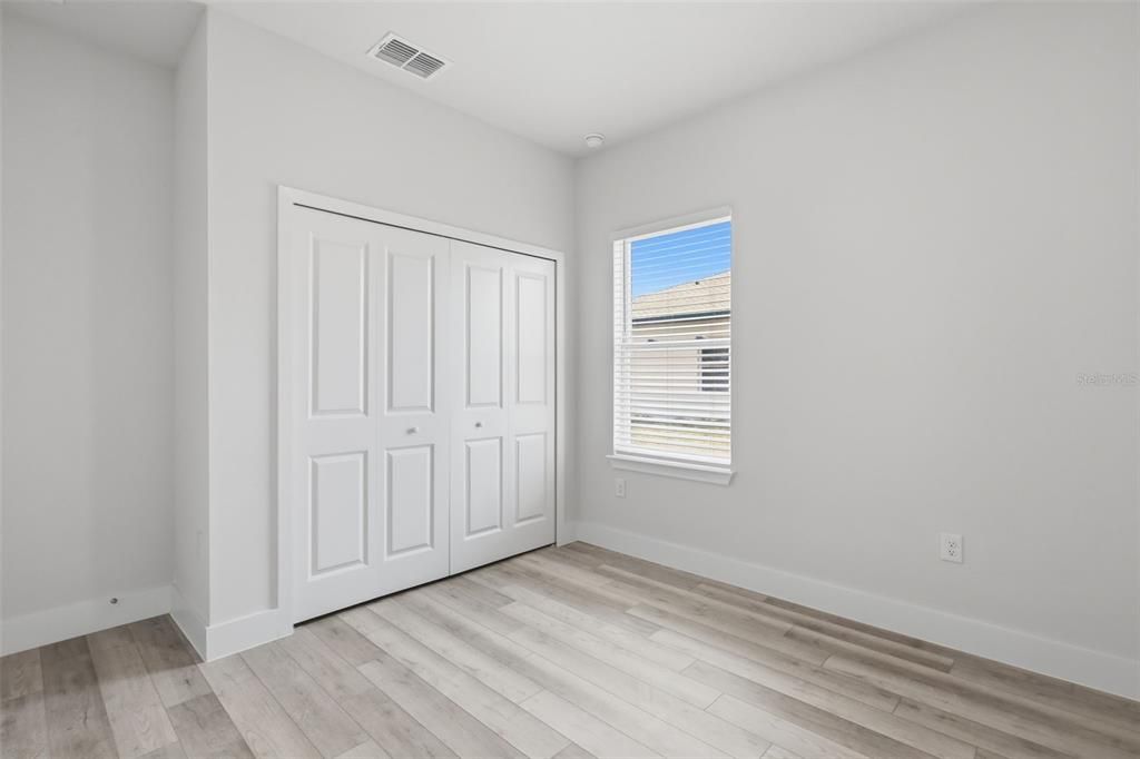 Active With Contract: $2,550 (4 beds, 3 baths, 1942 Square Feet)