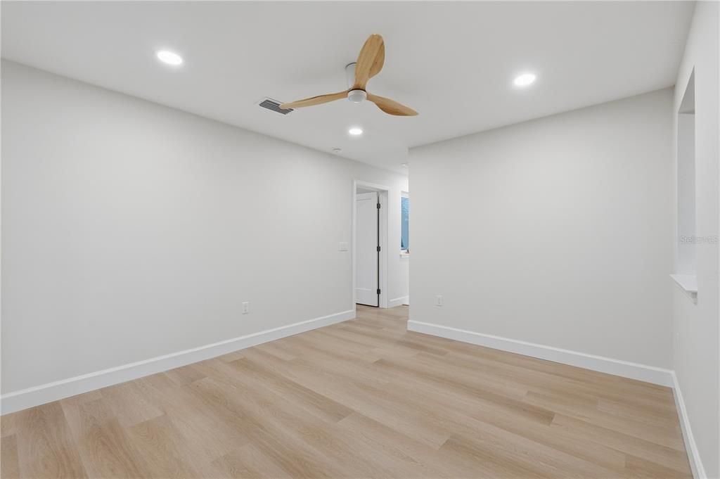 For Sale: $949,000 (3 beds, 2 baths, 1440 Square Feet)