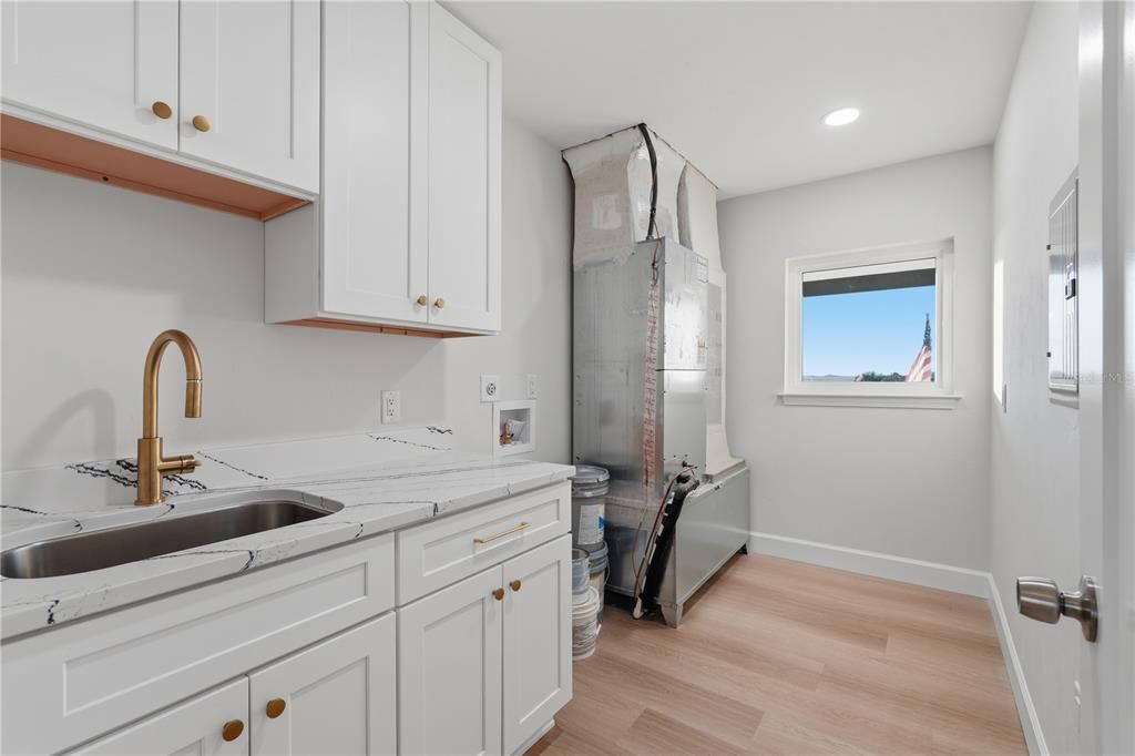 For Sale: $949,000 (3 beds, 2 baths, 1440 Square Feet)