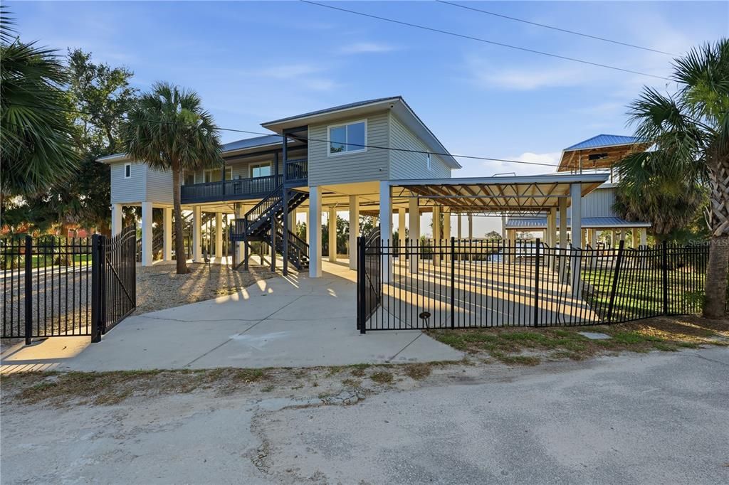 For Sale: $949,000 (3 beds, 2 baths, 1440 Square Feet)