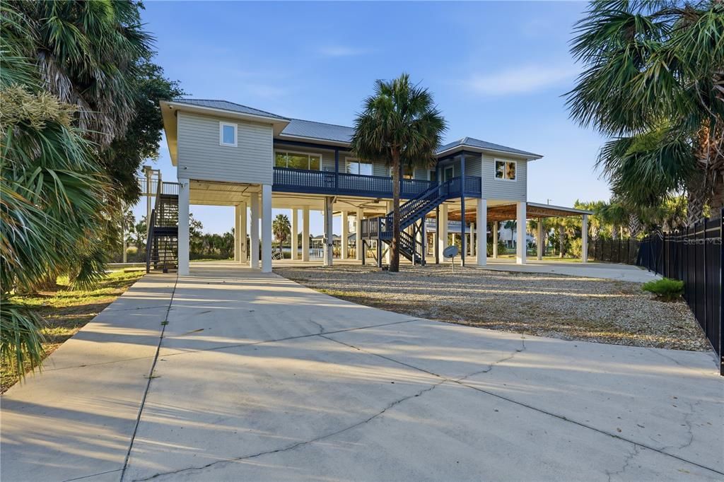 For Sale: $949,000 (3 beds, 2 baths, 1440 Square Feet)