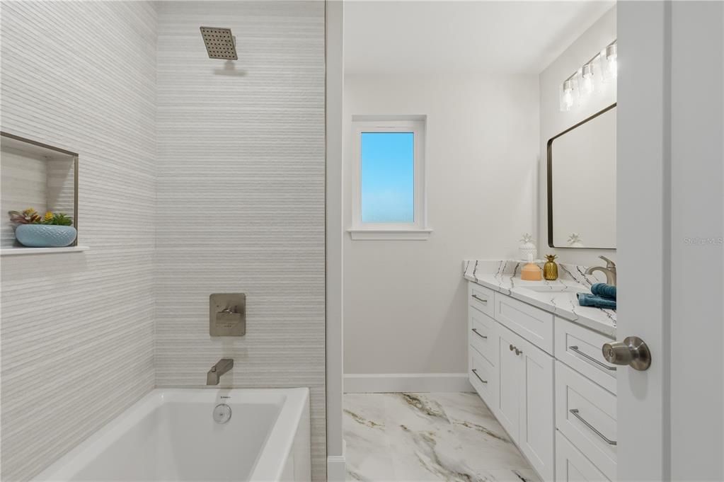 For Sale: $949,000 (3 beds, 2 baths, 1440 Square Feet)