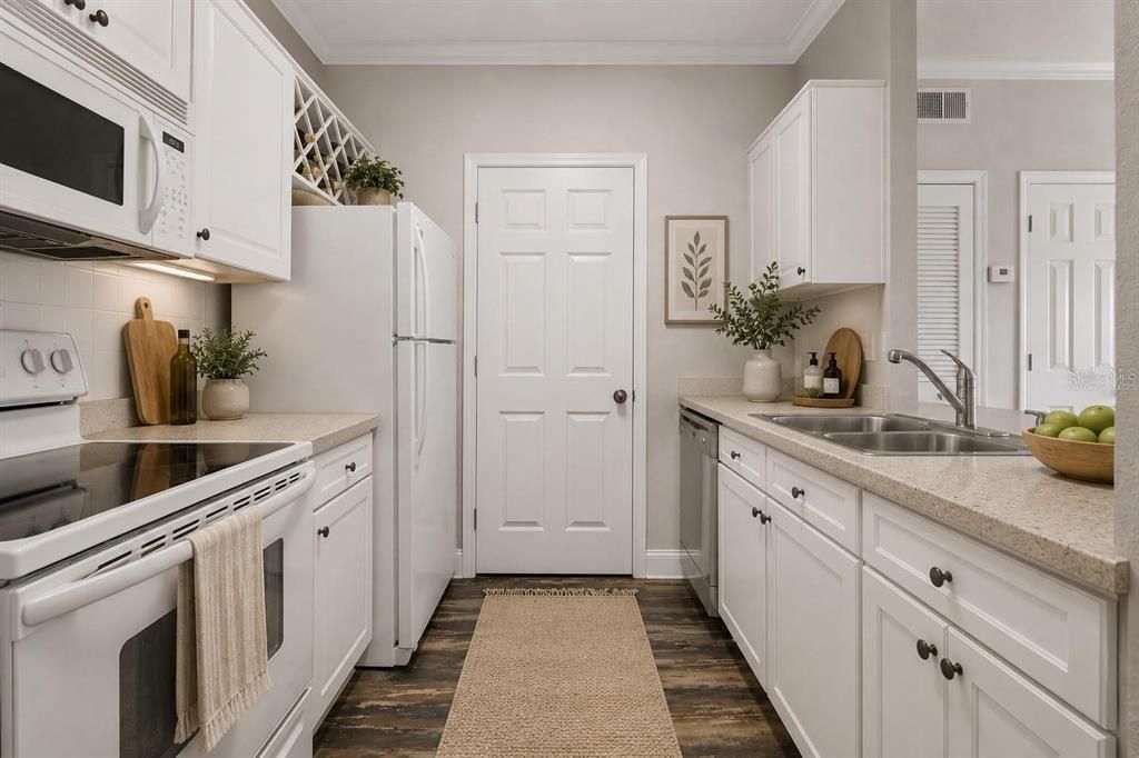 For Rent: $1,500 (1 beds, 1 baths, 660 Square Feet)