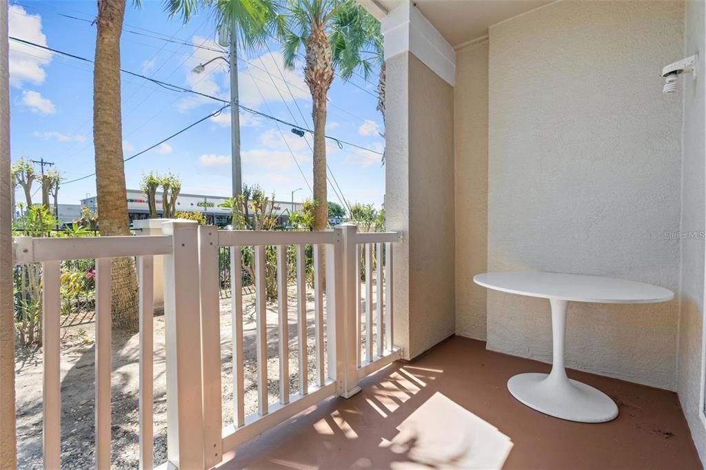 For Rent: $1,500 (1 beds, 1 baths, 660 Square Feet)