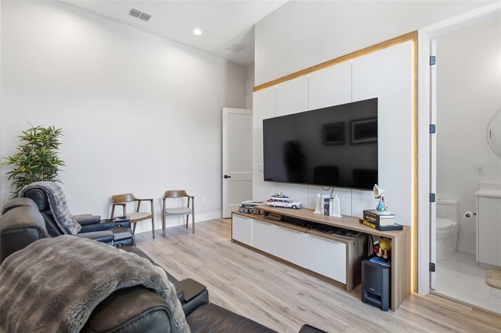 En Venta: $3,575,000 (5 camas, 5 baños, 4414 Pies cuadrados)