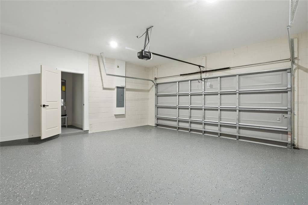 На продажу: $399,000 (4 спален, 2 ванн, 1695 Квадратных фут)