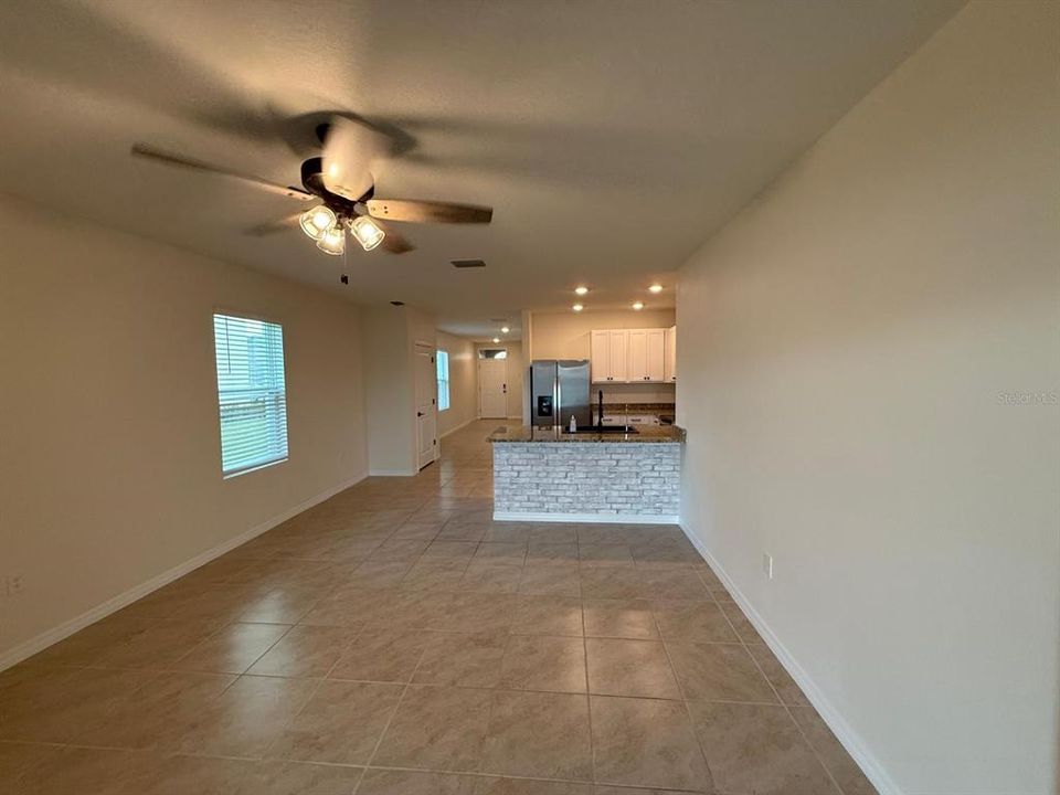 For Rent: $2,299 (3 beds, 2 baths, 1504 Square Feet)