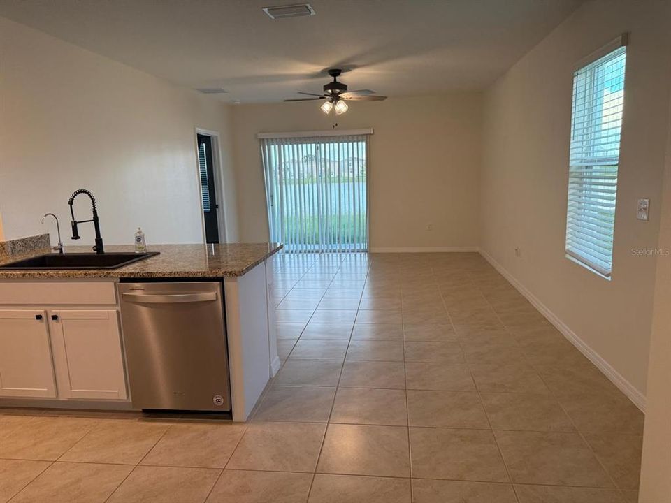 For Rent: $2,299 (3 beds, 2 baths, 1504 Square Feet)