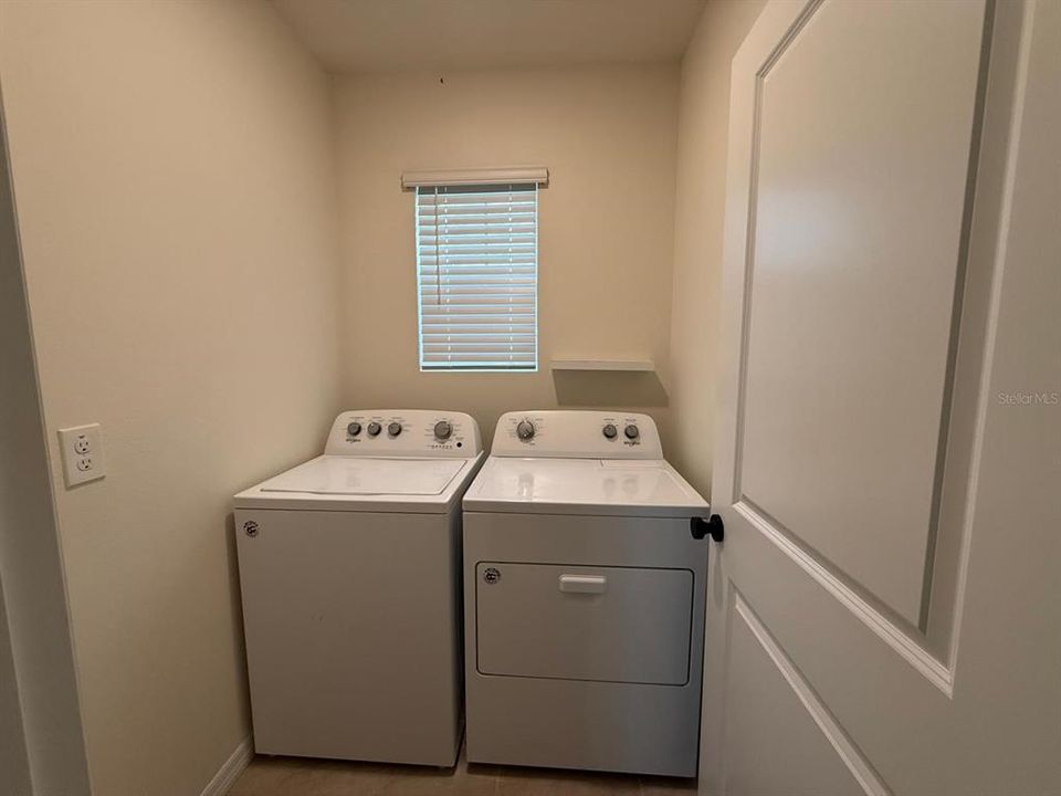 For Rent: $2,299 (3 beds, 2 baths, 1504 Square Feet)