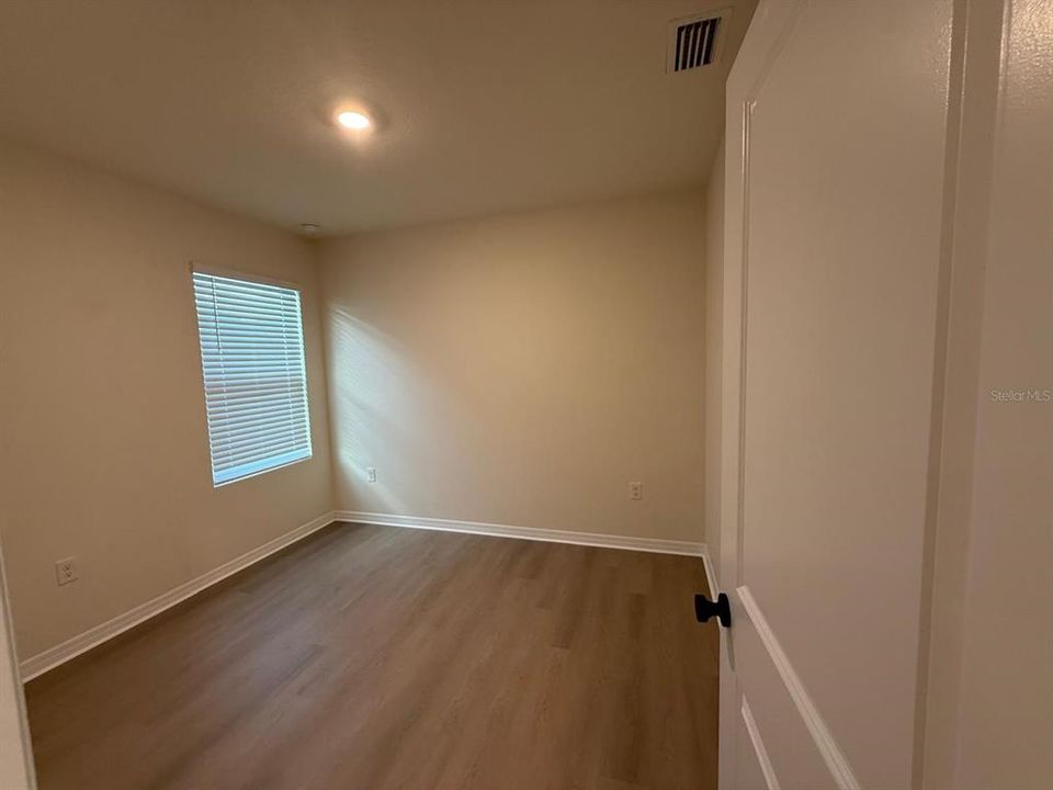 For Rent: $2,299 (3 beds, 2 baths, 1504 Square Feet)