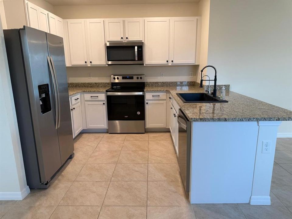 For Rent: $2,299 (3 beds, 2 baths, 1504 Square Feet)