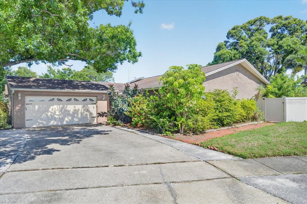 For Sale: $489,900 (4 beds, 3 baths, 1888 Square Feet)