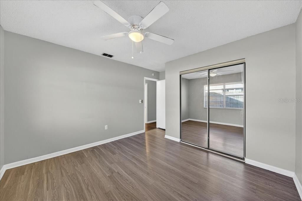 For Sale: $489,900 (4 beds, 3 baths, 1888 Square Feet)