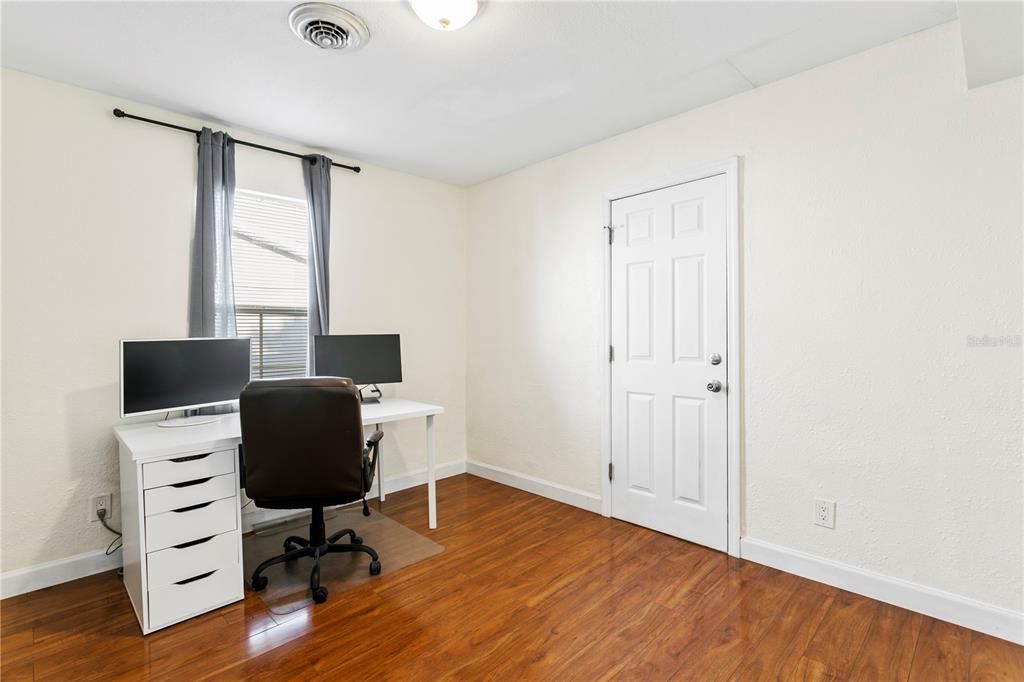 For Rent: $2,400 (4 beds, 2 baths, 1250 Square Feet)