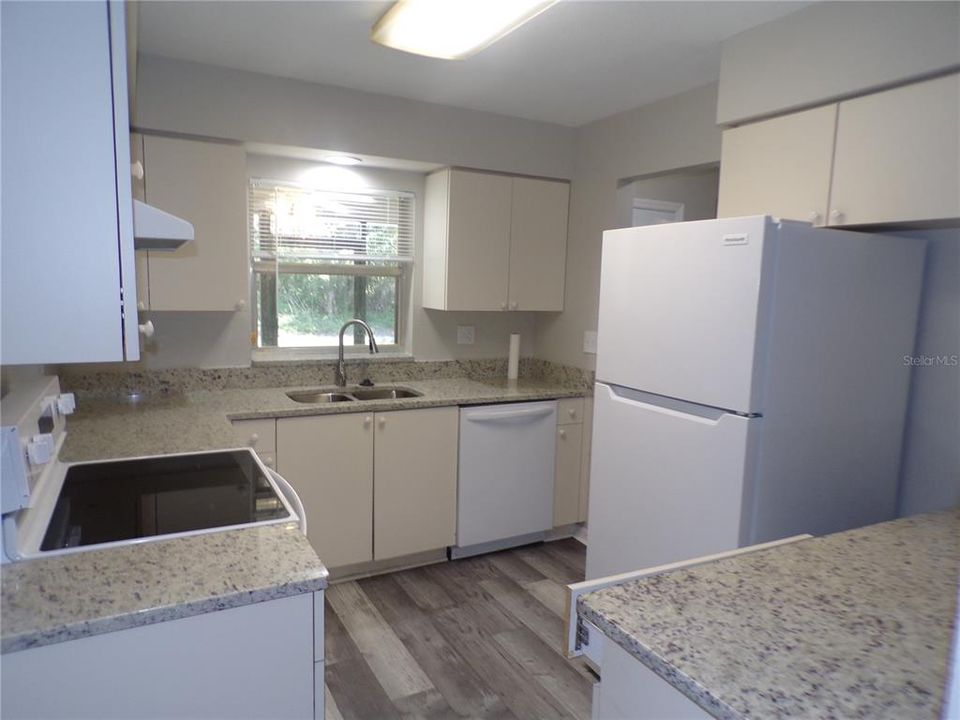 For Rent: $1,600 (2 beds, 2 baths, 1050 Square Feet)