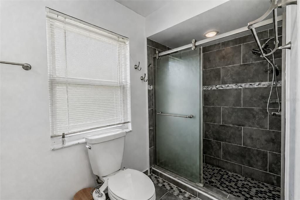 На продажу: $425,000 (3 спален, 2 ванн, 1662 Квадратных фут)
