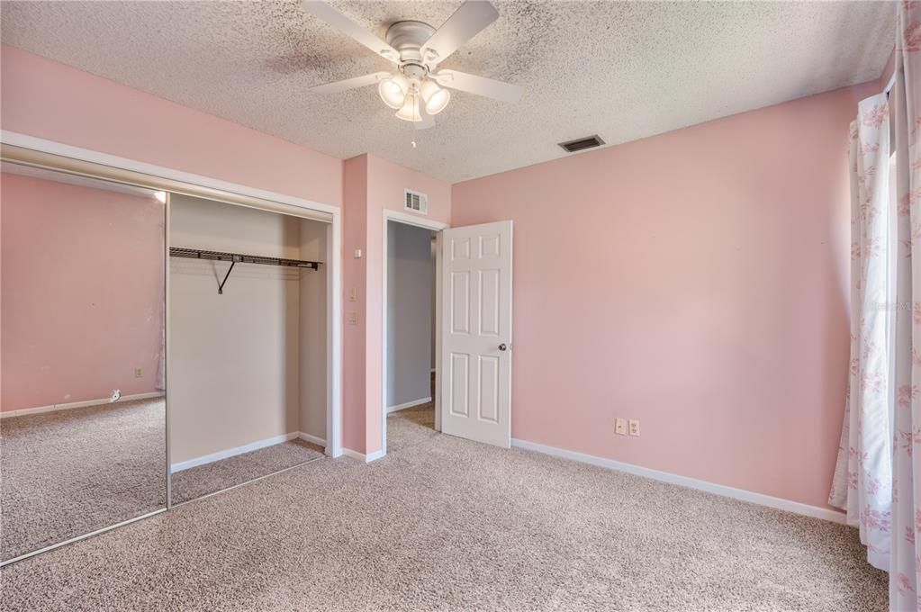 For Sale: $215,000 (2 beds, 2 baths, 2142 Square Feet)