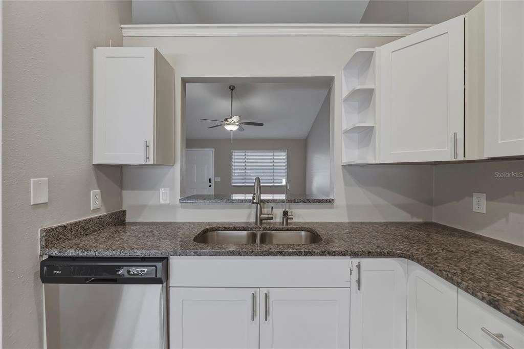 En Venta: $189,900 (3 camas, 2 baños, 1030 Pies cuadrados)
