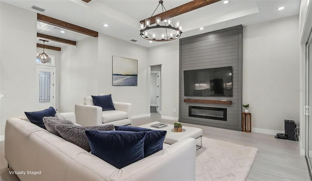 En Venta: $749,900 (4 camas, 3 baños, 2666 Pies cuadrados)
