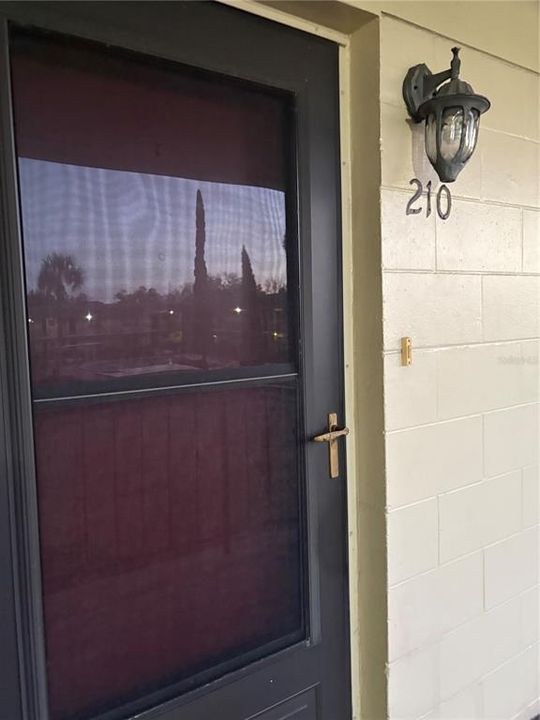 For Rent: $975 (1 beds, 1 baths, 580 Square Feet)