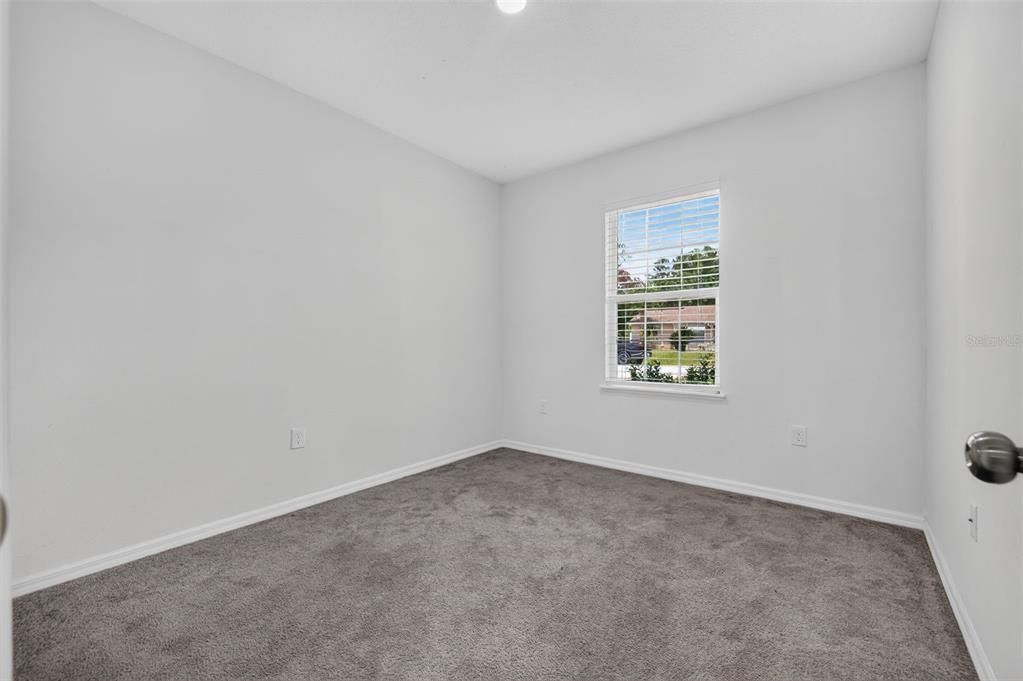 En Venta: $325,000 (4 camas, 2 baños, 1864 Pies cuadrados)