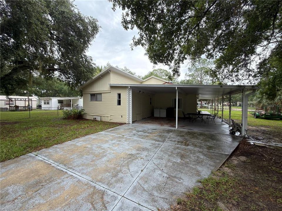 For Sale: $230,000 (3 beds, 2 baths, 1800 Square Feet)