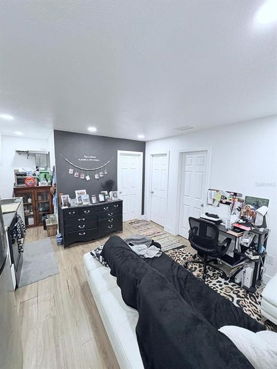 For Rent: $1,550 (2 beds, 1 baths, 500 Square Feet)