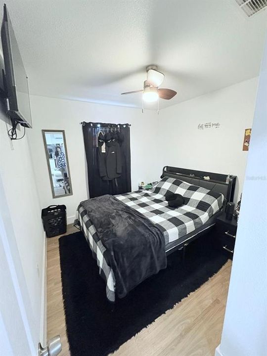 For Rent: $1,550 (2 beds, 1 baths, 500 Square Feet)
