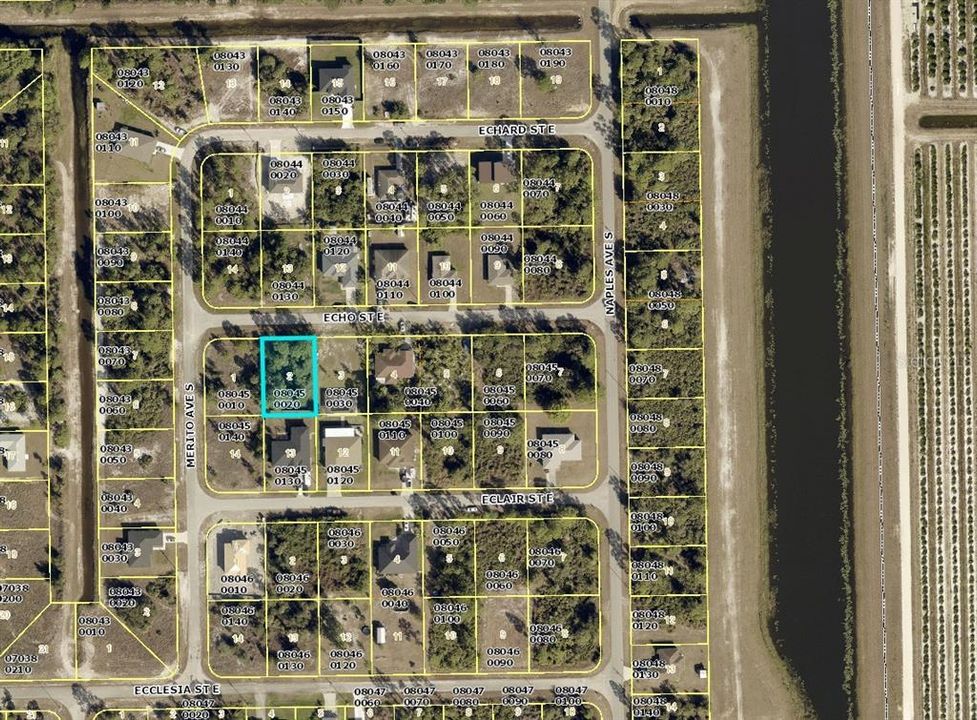 En Venta: $19,000 (0.24 acres)