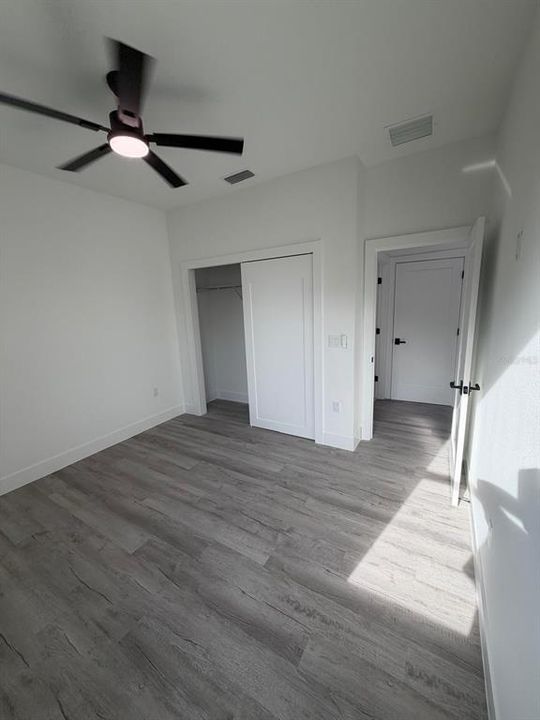 For Sale: $335,000 (4 beds, 2 baths, 1850 Square Feet)