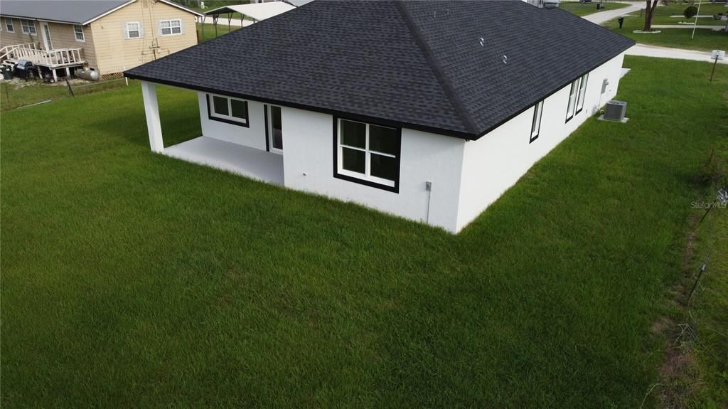 For Sale: $335,000 (4 beds, 2 baths, 1850 Square Feet)