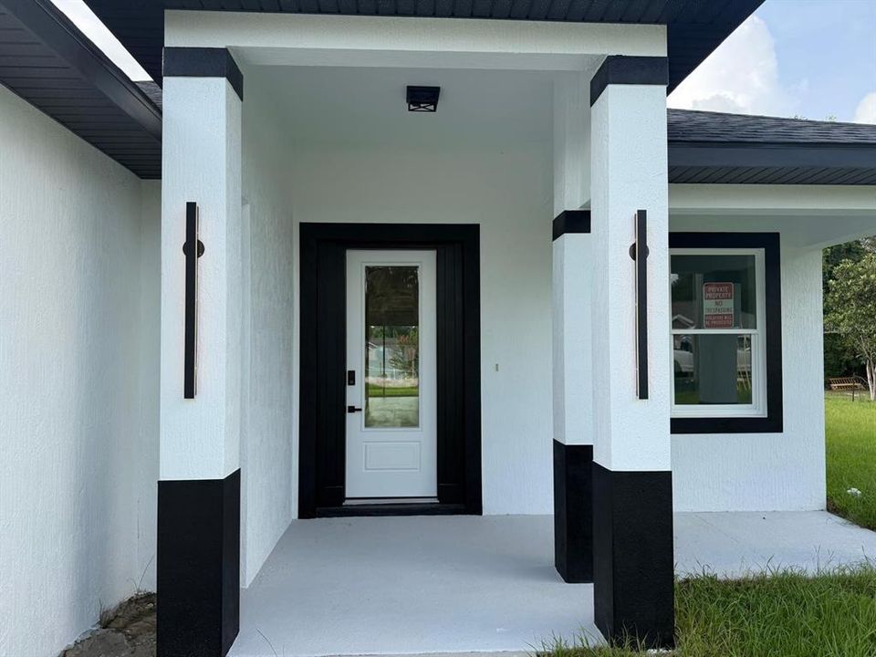 For Sale: $335,000 (4 beds, 2 baths, 1850 Square Feet)