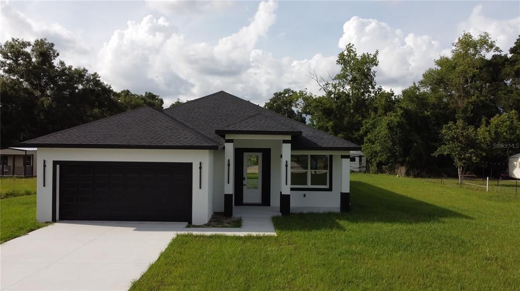 For Sale: $335,000 (4 beds, 2 baths, 1850 Square Feet)