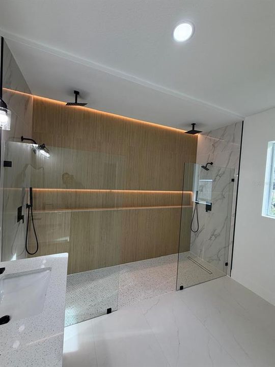For Sale: $335,000 (4 beds, 2 baths, 1850 Square Feet)