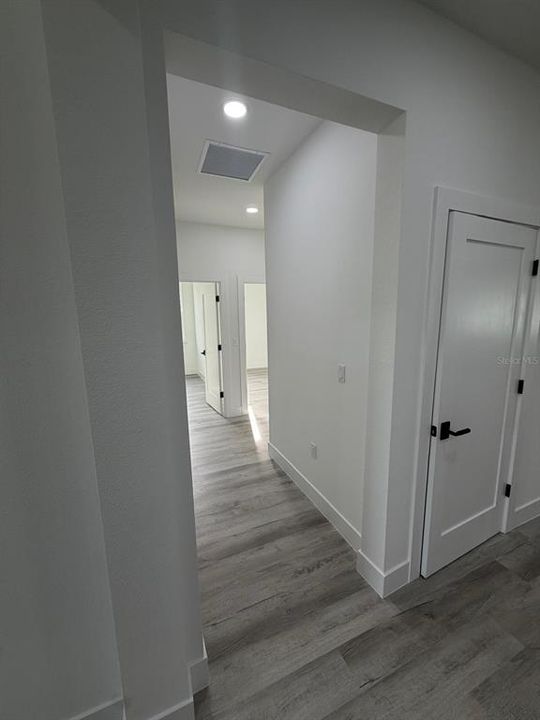 For Sale: $335,000 (4 beds, 2 baths, 1850 Square Feet)
