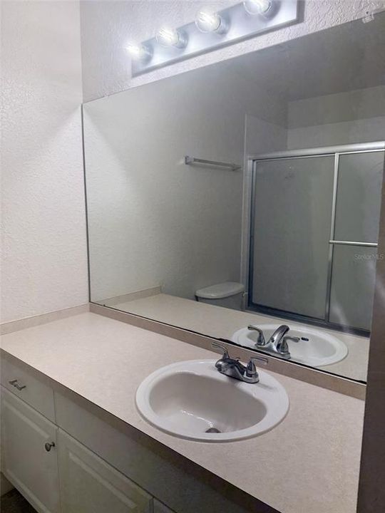 В аренду: $2,400 (3 спален, 2 ванн, 1764 Квадратных фут)