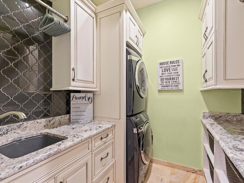 En Venta: $3,950,000 (4 camas, 4 baños, 6111 Pies cuadrados)