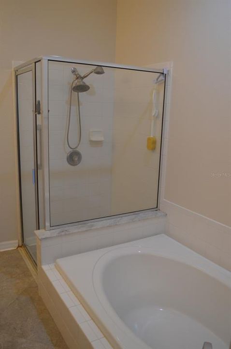 На продажу: $325,000 (2 спален, 2 ванн, 1657 Квадратных фут)