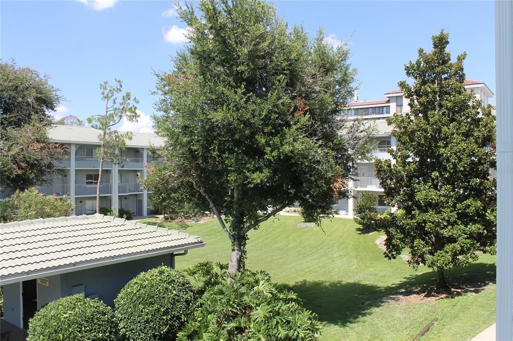 For Sale: $130,000 (2 beds, 2 baths, 992 Square Feet)