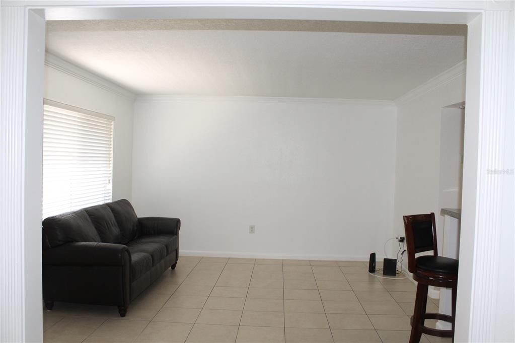 For Sale: $130,000 (2 beds, 2 baths, 992 Square Feet)