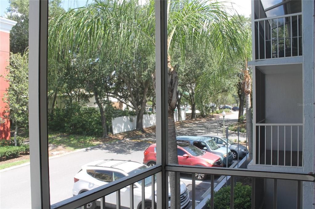For Sale: $130,000 (2 beds, 2 baths, 992 Square Feet)